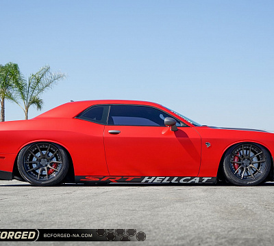 Фото дисков BC Forged HCA162 на Dodge Challenger III