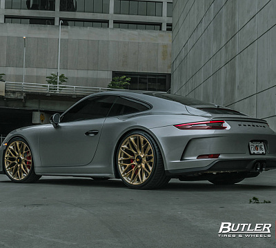 Фото дисков HRE P200 на Porsche 911 VII