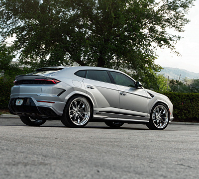 Фото дисков HRE S201H на Lamborghini Urus