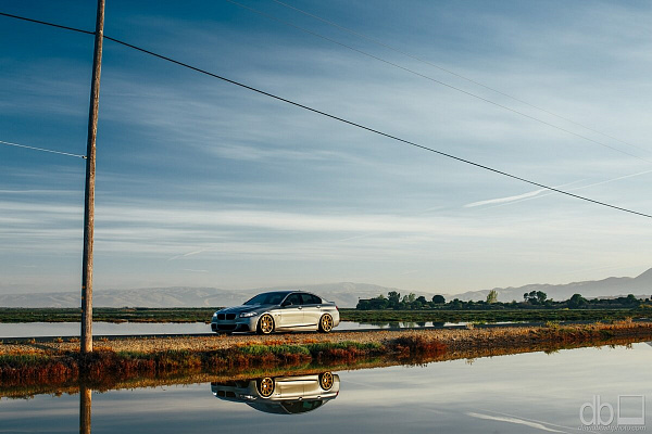 Фото дисков HRE 301M Сатиновое золото на BMW 5/M5 (F10)