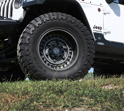 Фото дисков Black Rhino ARMORY на Jeep Wrangler IV (JL)