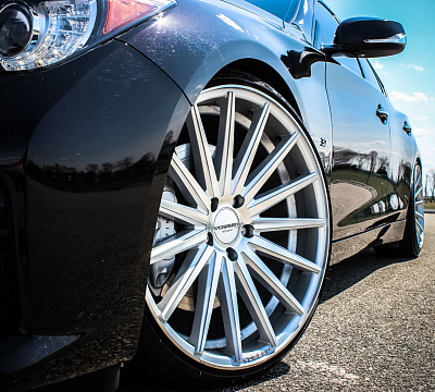 Фото дисков Vossen VFS-2 на Infiniti Q50