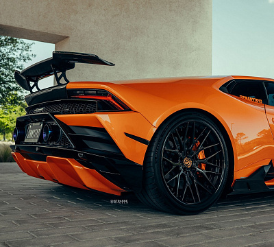 Фото дисков Strasse Wheels SV10M Deep Concave FS на Lamborghini Huracan