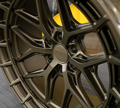 Vossen HFX-1 (6-Lug)