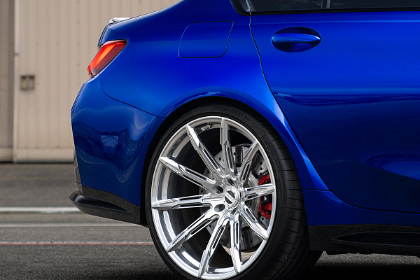 Фото дисков Radi8 R806 Полированный лак на BMW 3/M3 (G2x/G80)