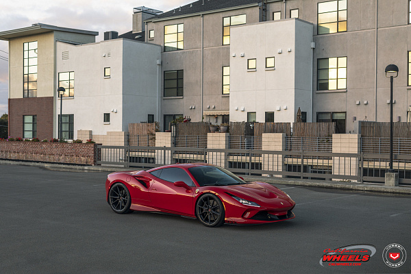 Фото дисков Vossen EVO-2 Черный глянец на Ferrari F8