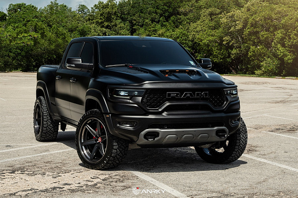 Фото дисков Anrky AN36-S Черный сатин на Ram 1500 V