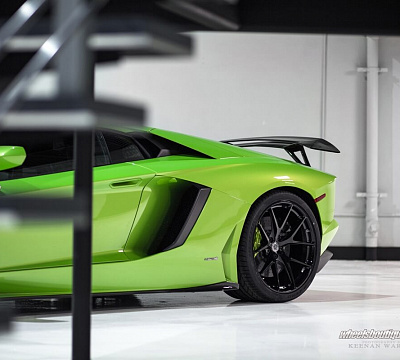 Фото дисков HRE P101 на Lamborghini Aventador