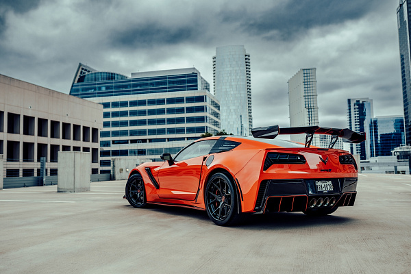 Фото дисков Strasse Wheels SM5R Deep Concave FS Другой цвет на Chevrolet Corvette C7