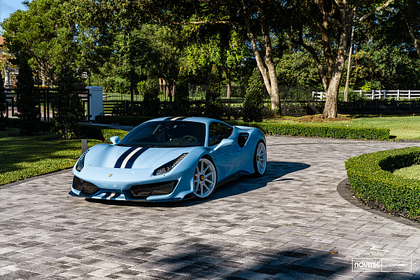 Фото дисков NOVITEC NF10 Белый глянец на Ferrari 488