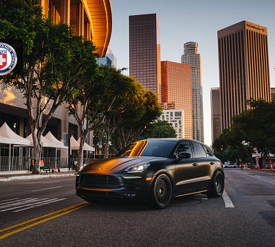Фото дисков HRE 501 на Porsche Macan I