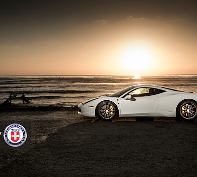 Фото дисков HRE P104 на Ferrari 458