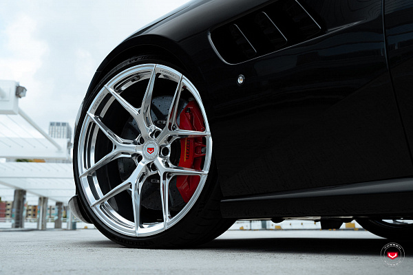 Фото дисков Vossen S21-01 Полированный лак на Ferrari GTC4Lusso