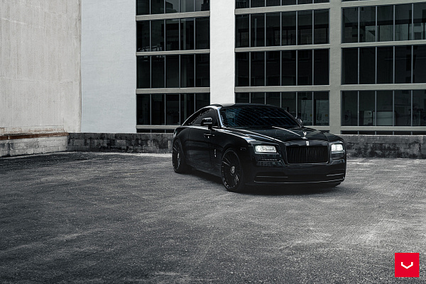 Фото дисков Vossen HF-8 Черный глянец на Rolls-Royce Wraith