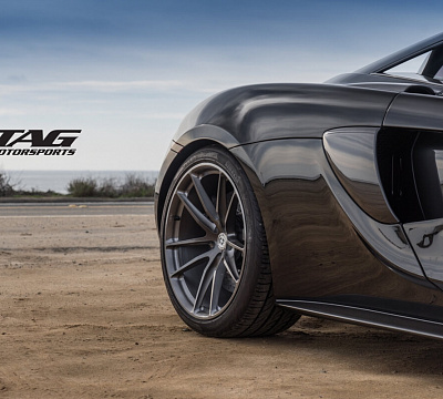 Фото дисков HRE P104 на McLaren 570S