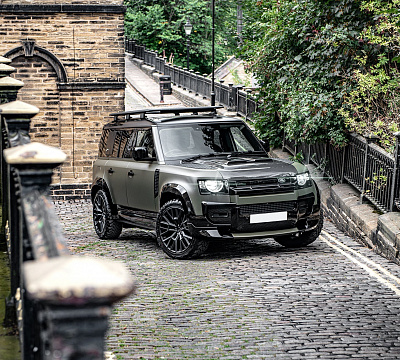Фото дисков Kahn RS 3.0 на Land Rover Defender II