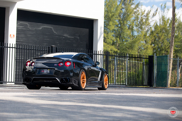 Фото дисков Vossen CG-202 Глянцевая медь на Nissan GT-R