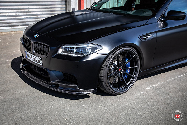 Фото дисков Vossen M-X2 Черный сатин на BMW 5/M5 (F10)