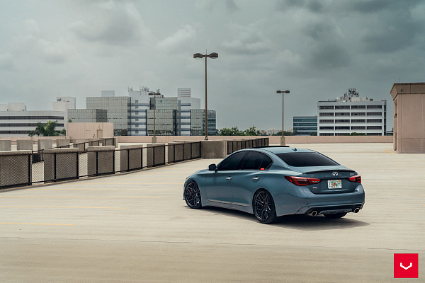 Фото дисков Vossen HF-7 Черный глянец на Infiniti Q50