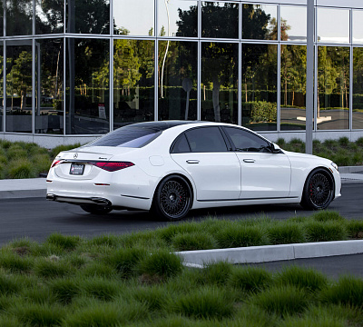 Фото дисков HRE 501 на Mercedes-Benz S-Class (W223)