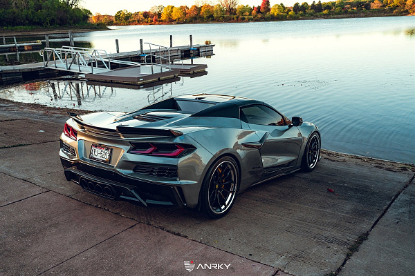 Фото дисков Anrky AN31 Черный глянец на Chevrolet Corvette C8