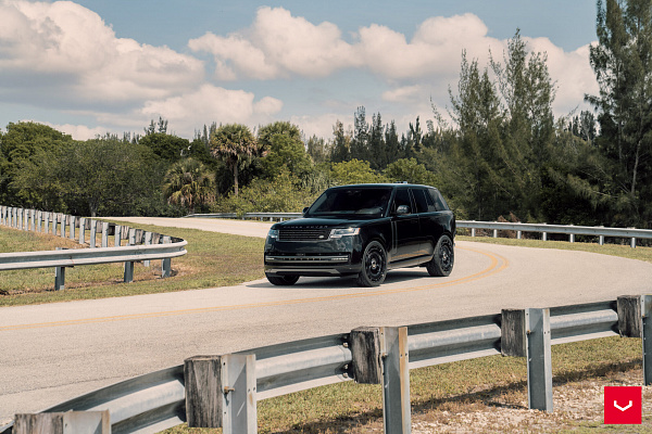 Фото дисков Vossen HF-9 Черный глянец на Land Rover Range Rover V