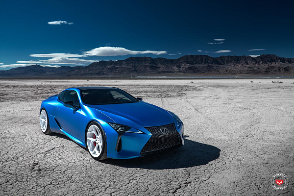 Фото дисков Vossen CG-205T Белый глянец на Lexus LC 500