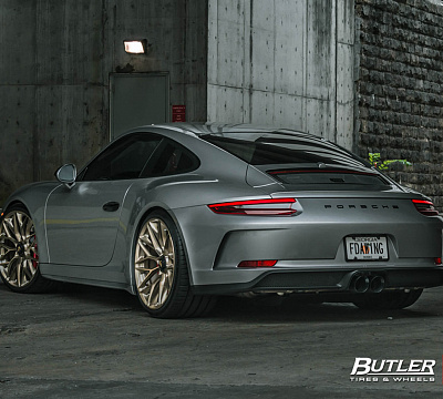 Фото дисков HRE P200 на Porsche 911 VII
