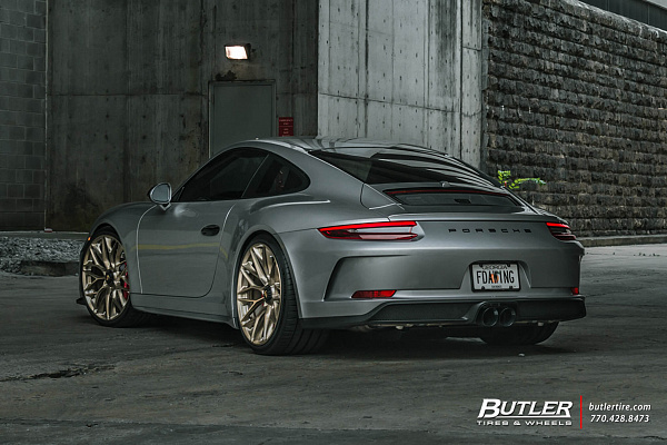 Porsche 991.2 GT3 Touring