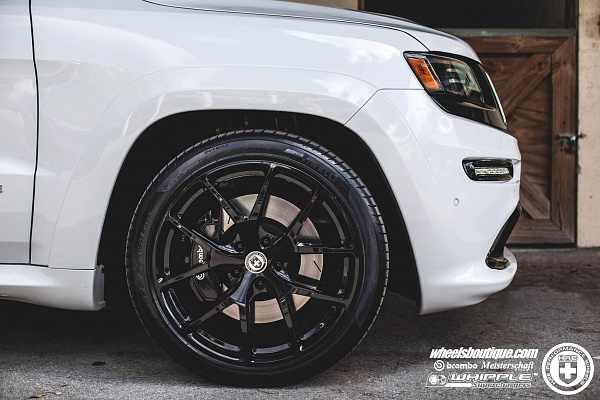 Фото дисков HRE P101 Черный глянец на Jeep Grand Cherokee IV