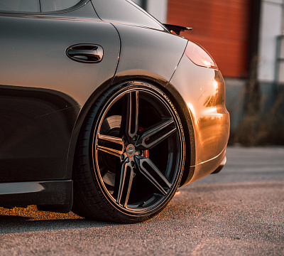 Фото дисков Vossen HF-1 на Porsche Panamera I