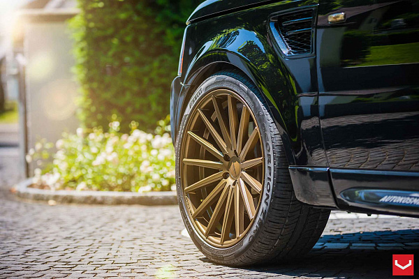 Фото дисков Vossen VFS-2 Сатиновое темное золото на Range Rover Sport I