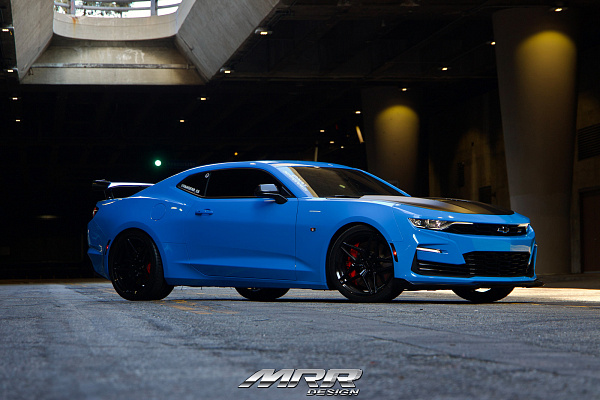 Фото дисков MRR M755 Черный глянец на Chevrolet Camaro VI
