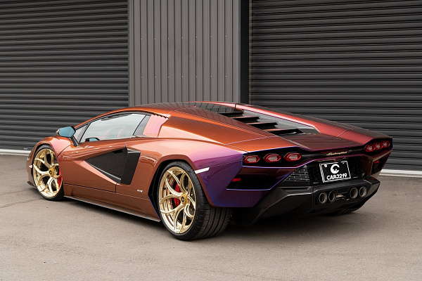 Фото дисков Anrky S2-X0 Глянцевое золото на Lamborghini Countach