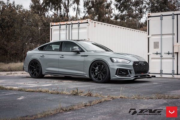 Фото дисков Vossen HF-3 Черный глянец на Audi A/S/RS 5 (F5)