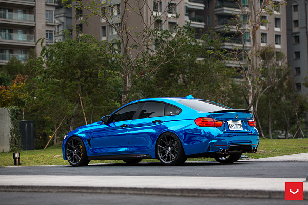 Фото дисков Vossen VFS-6 Глянцевый графит на BMW 4/M4 (F32/F82)