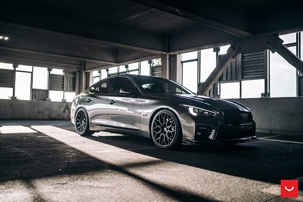 Фото дисков Vossen HF-2 Черный сатин на Infiniti Q50