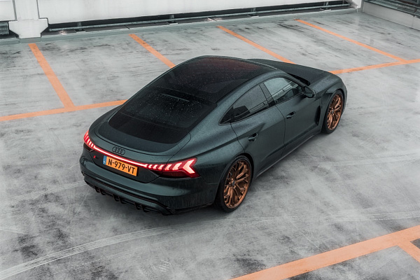 Фото дисков Brixton Forged PF10-RS Сатиновая темная медь на Audi E-tron GT