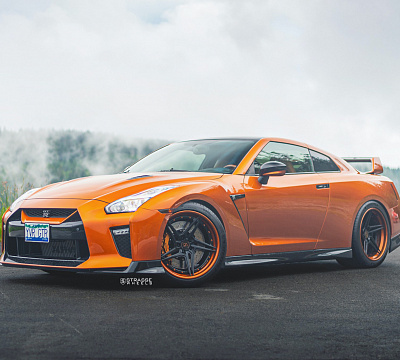 Фото дисков Strasse Wheels SV2T Deep Concave FS на Nissan GT-R