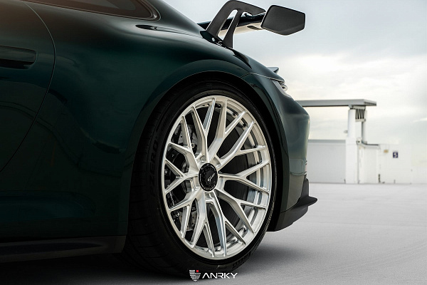 Фото дисков Anrky AN10 Глянцевый лак на Porsche 911 VIII