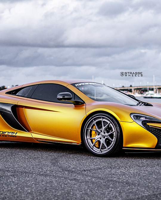 Фото дисков SM5R Deep Concave FS Сатиновый тонированный лак на McLaren 650S