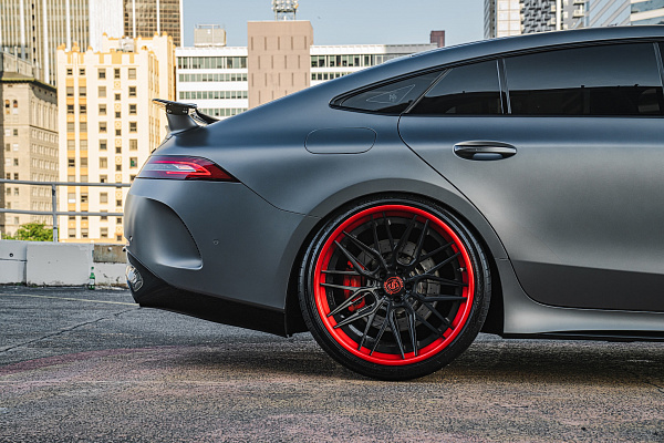 Фото дисков Strasse Wheels SV10M-RS Deep Concave FS Другой цвет на Mercedes-Benz AMG GT I
