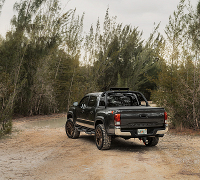 Фото дисков Vossen HF6-5 на Toyota Tacoma III