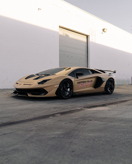 Фото дисков NC01-R Черный сатин на Lamborghini Aventador