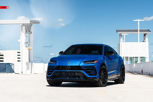 Фото дисков Anrky AN31 Черный сатин на Lamborghini Urus