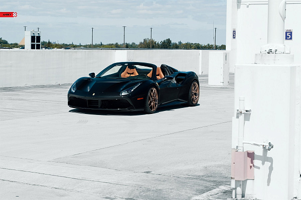 Фото дисков Anrky S1-X4 Глянцевая бронза на Ferrari 812