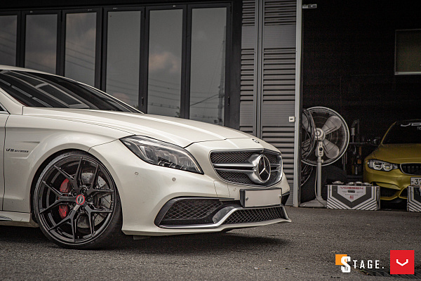 Фото дисков Vossen HF-5 Черный глянец на Mercedes-Benz CLS (C218)
