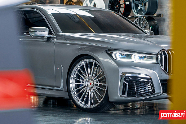 Фото дисков Vossen S17-04 Глянцевый лак на BMW 7 (G11/G12)