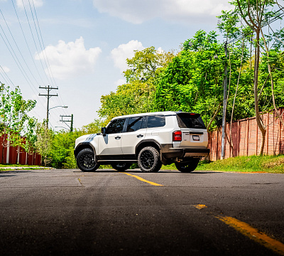 Фото дисков Vossen HFX-1 (6-Lug) на Toyota Land Cruiser Prado 250