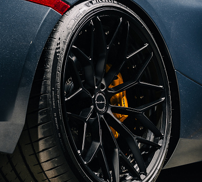 Фото дисков Brixton Forged CM6-R на McLaren 720S